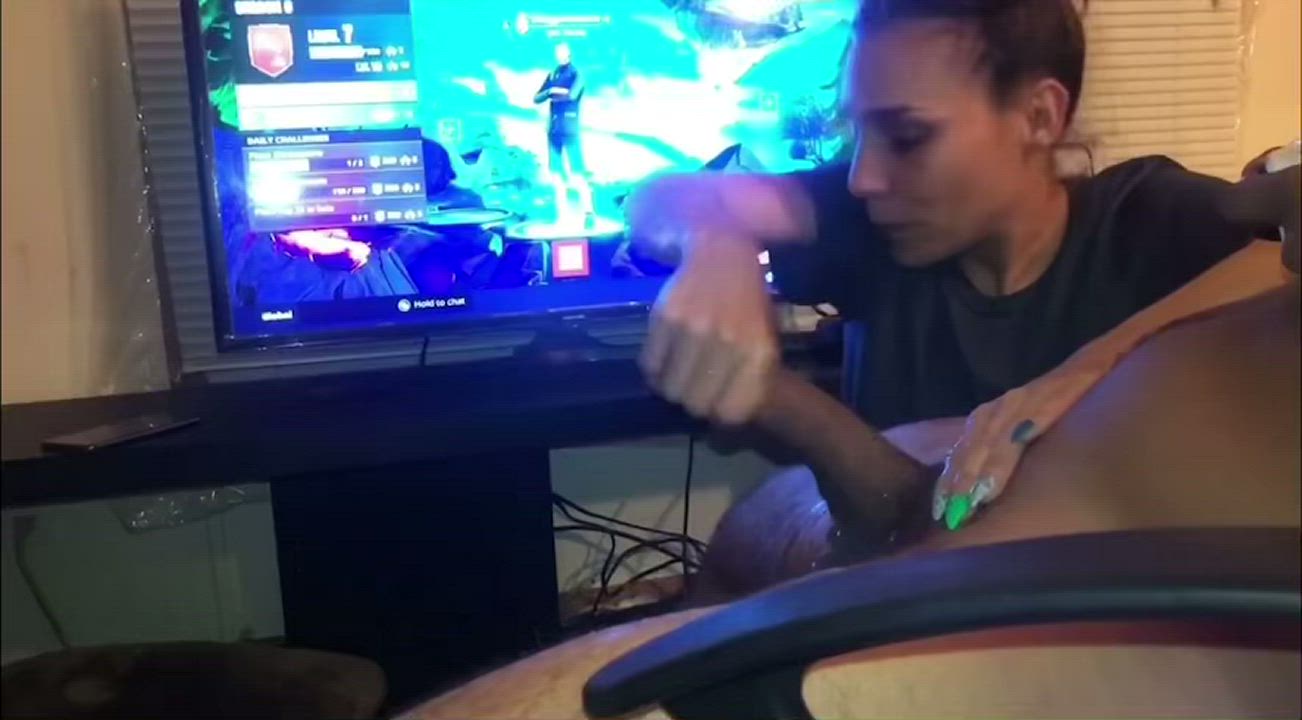 FORTNITE HANDJOB WITH CUMSHOT
