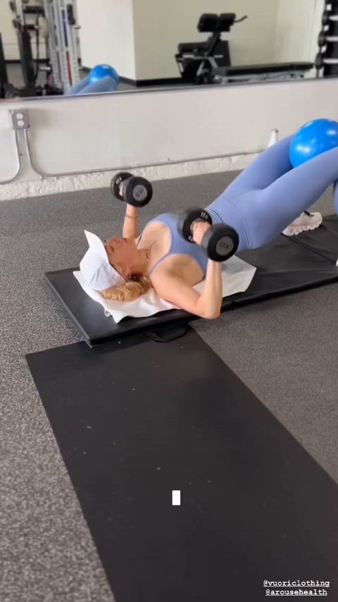 celebrity katheryn winnick workout clip