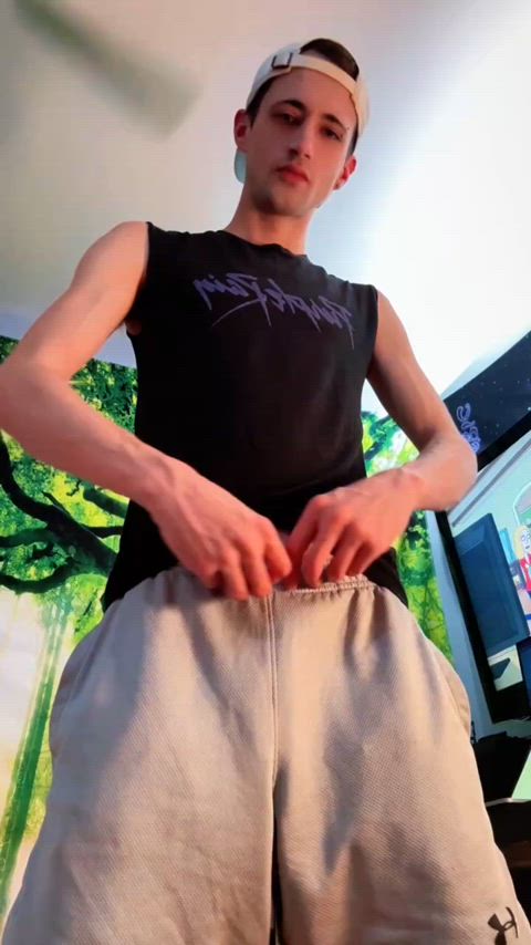 cute strip stripping striptease twink onlyfans-creators solo-males clip