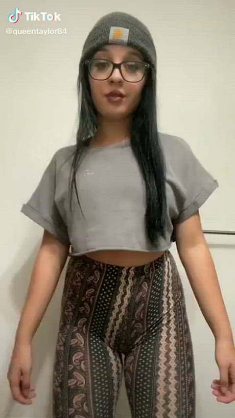 18 years old cute dancing girls pretty sex smile teen teens tiktok clip