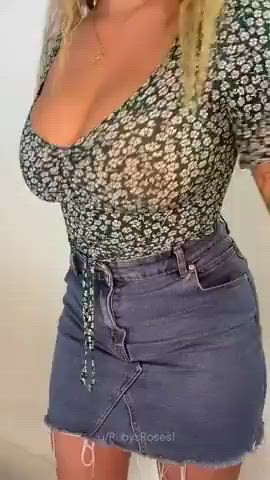 Big Tits Naked Shaved clip
