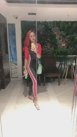 Thai ladyboy wants to date me