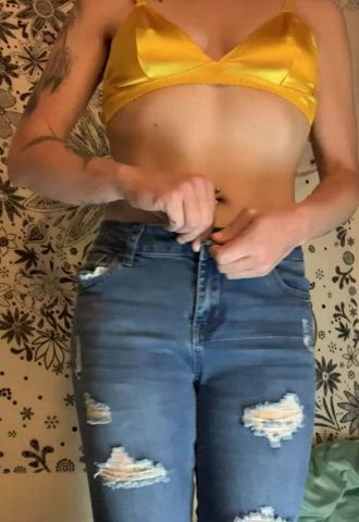 Hotwife Jeans MILF clip