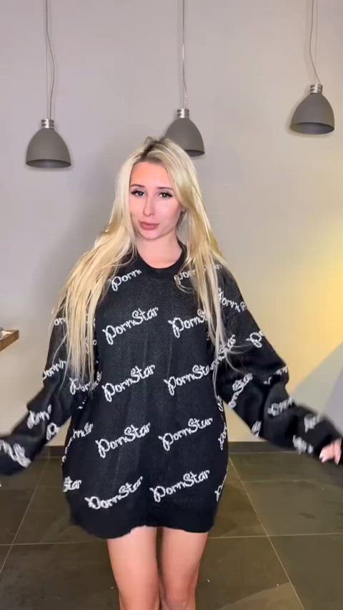 amateur blonde homemade nsfw natural tits onlyfans petite solo teen tits clip