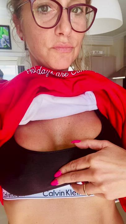 big tits boobs milf clip