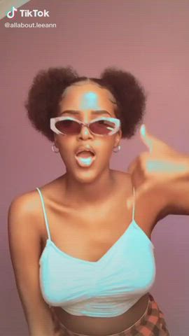 Big Tits Dancing Jiggling TikTok clip