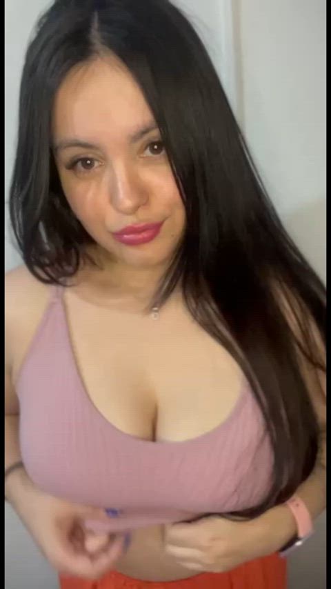 amateur big tits cute teen just-boobs lips-that-grip real-orgasms thick-booty clip