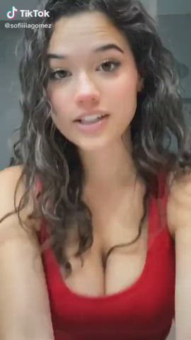 boobs dancing girls homemade pretty sensual smile starlet teen tiktok clip