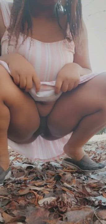 Ebony Outdoor Piss clip
