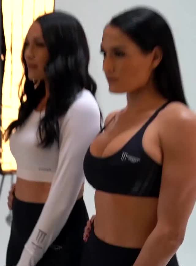 Nikki1