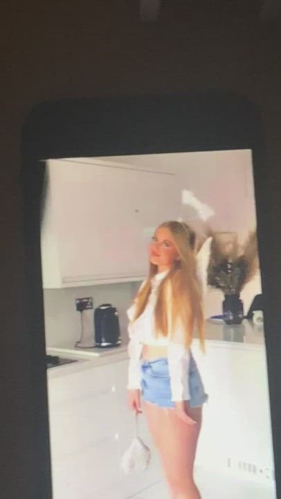 Teen Tribbing Tribute clip