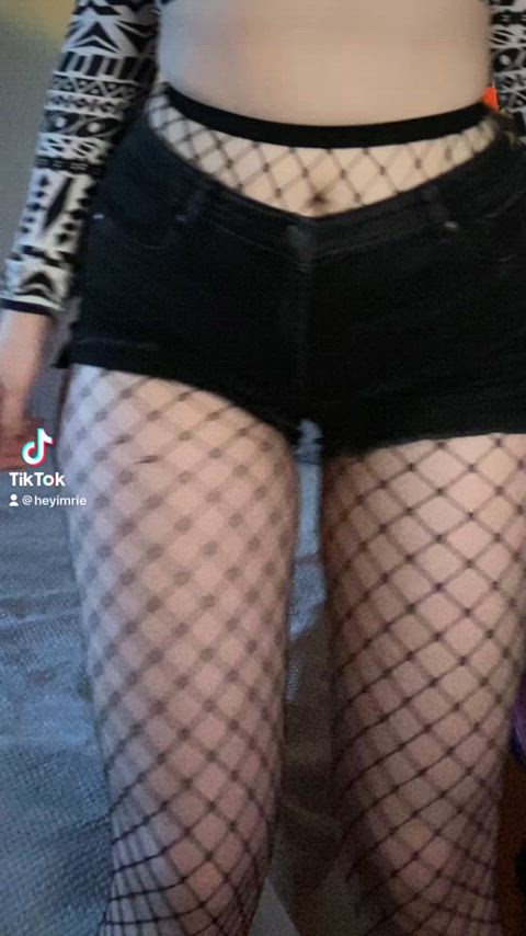 Did my natural body make you stop scrolling? π