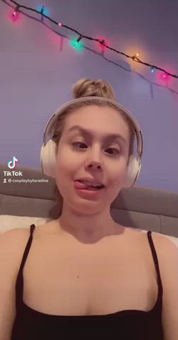 ahegao blonde onlyfans tiktok clip