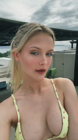 big tits bikini blonde blue eyes model pretty smile teen tiktok clip