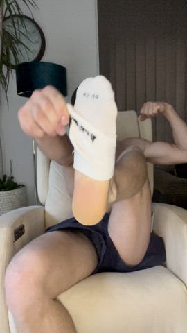 do you like my feet? would you worship them? ;)