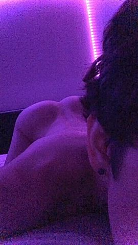 19m, Hi daddies ๐ฅด