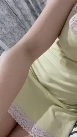 brunette latina pussy clip