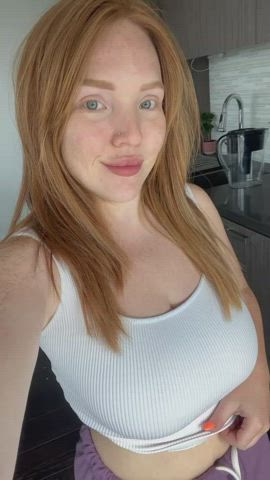 hi - here’s my boobs!