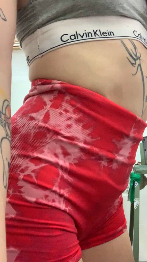 Wanna check if it’s juicy?
