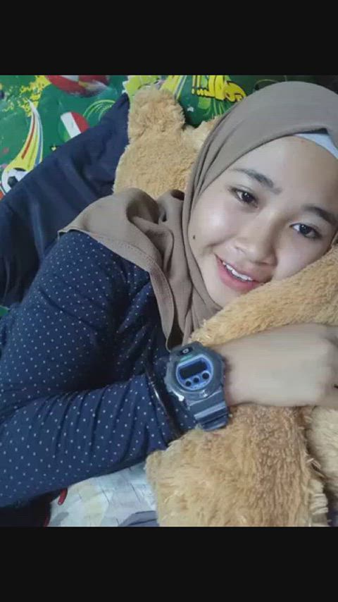 hijab malaysian teen tits clip