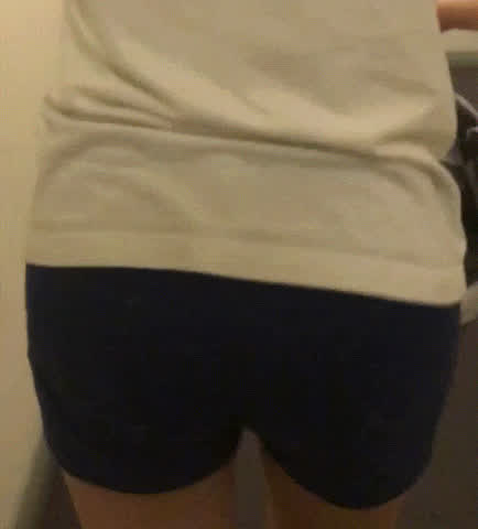 candid leggings voyeur clip