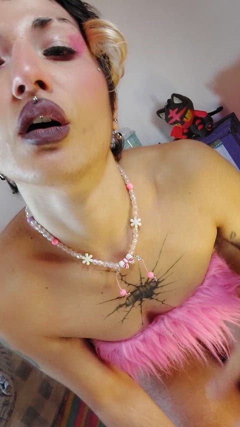 mmm playing with my nipples brings me to orgasm