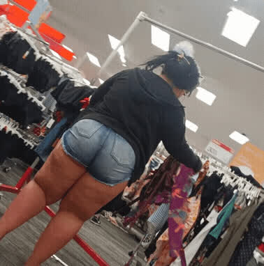 bbw big ass public tanned thick clip