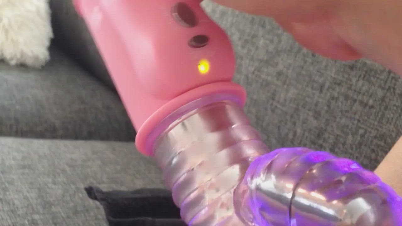 blonde masturbating teen clip