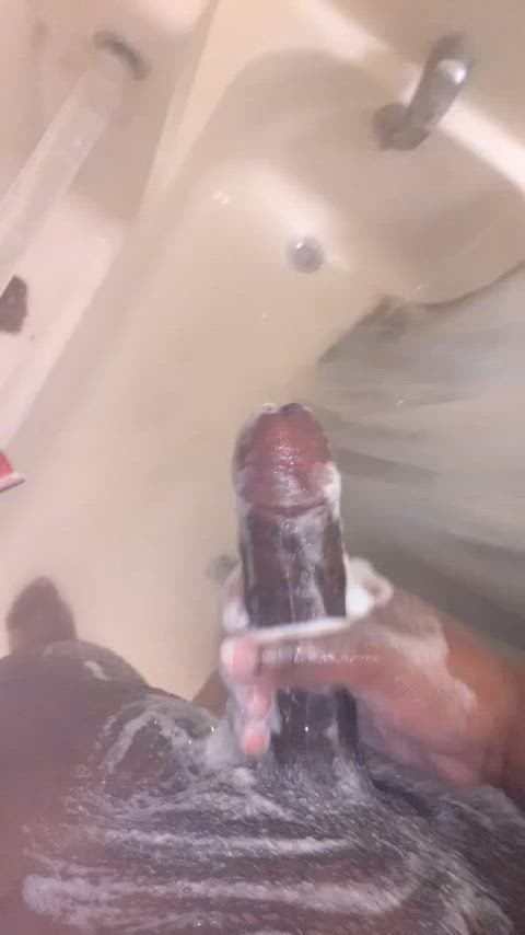 Hop in the shower with me? ๐๐ฆ