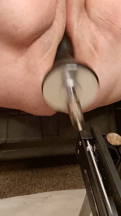 fucking machine milf masturbating monster cock pussy squirting wet pussy dildos clip