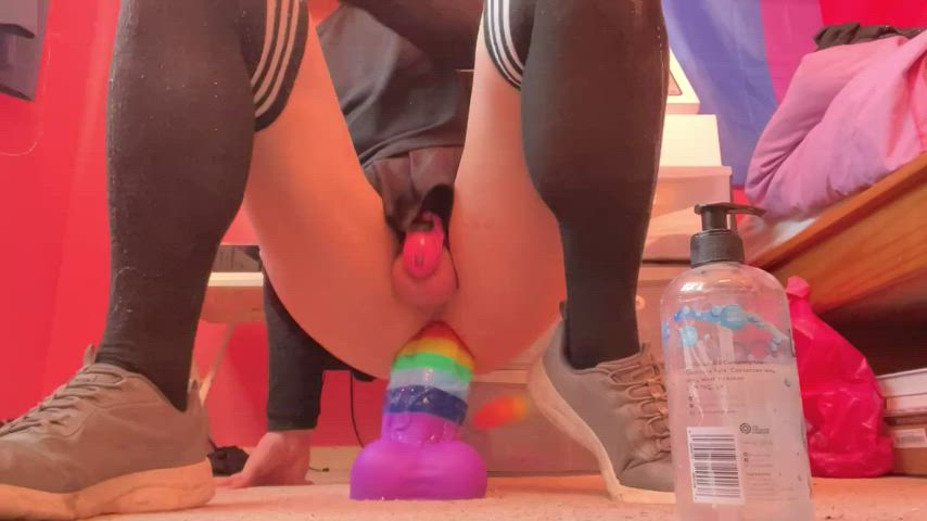 Sitting on a huge dildo is much more fun when I'm locked π