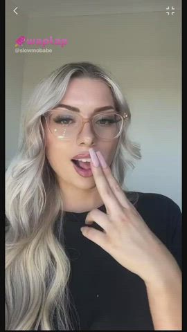 alt babe blonde busty nerd tiktok clip