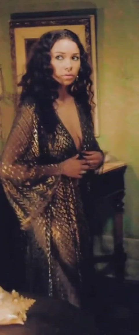 celebrity underboob underwear undressing clip