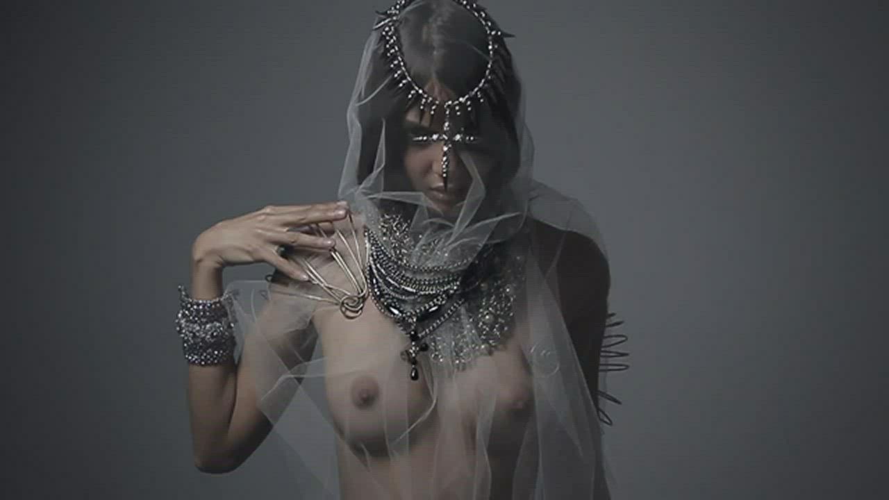 Boobs Model Topless clip