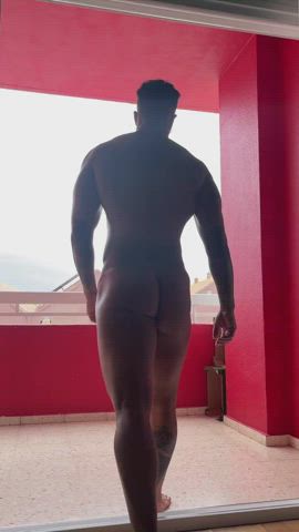ass bodybuilder muscles clip