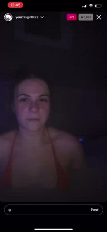 Flashing TikTok Tits clip