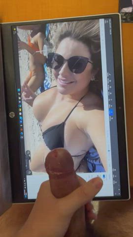 Big Tits Cumshot Tribute clip