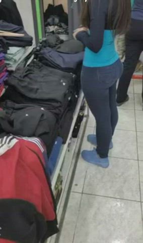 Ass Candid Latina Leggings Public Teen Voyeur clip