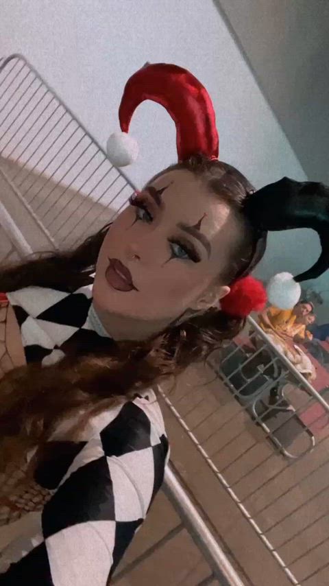 Clown rave girl