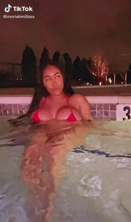 Bikini Curvy Tattoo Twerking clip