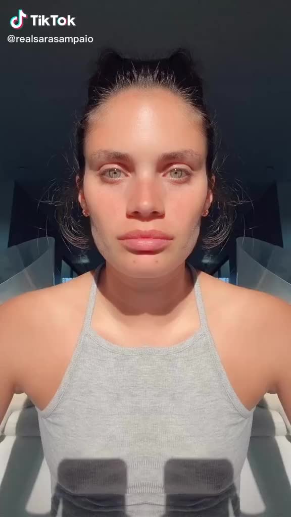 Sara Sampaio clip