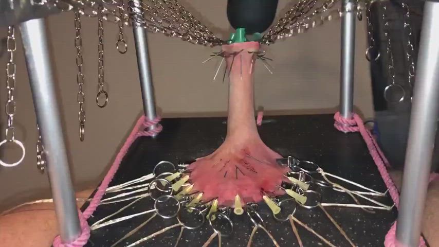 female femme nsfw clip