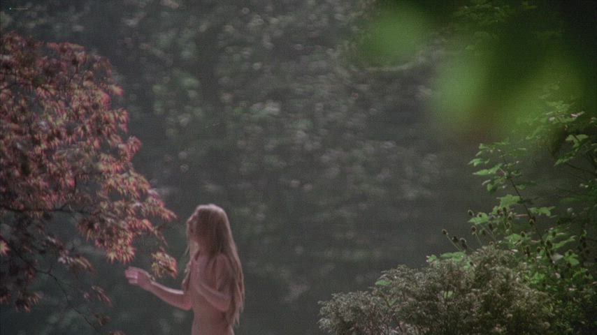 Trampoline (Pamela Villoresi - Vizi privati, pubbliche virtΓΉ (IT1976))