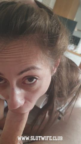 Amateur Blowjob Deepthroat Eye Contact POV clip