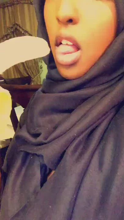 Deepthroat Muslim Tease clip