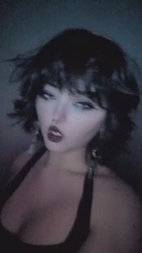 alt alternative amateur big tits boobs egirl emo goth natural tits teen alt-girls