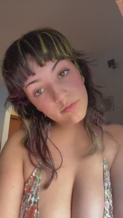Big Tits Bikini Squeezing TikTok clip