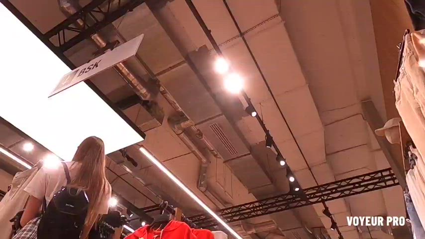 amateur ass exhibitionist spy teen upskirt voyeur clip