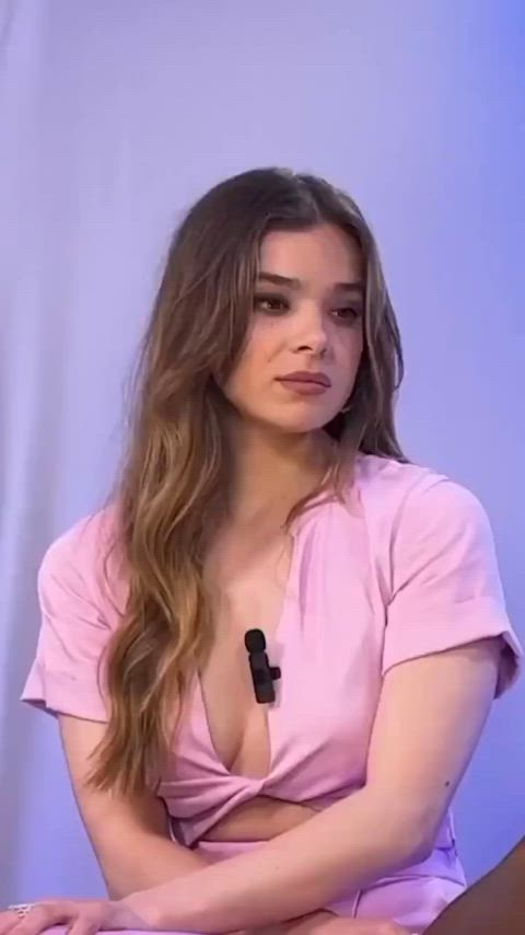 celebrity hailee steinfeld sexy clip