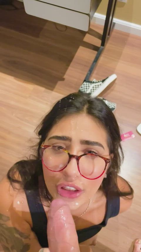blowjob latina teen cumshots girls-with-glasses clip